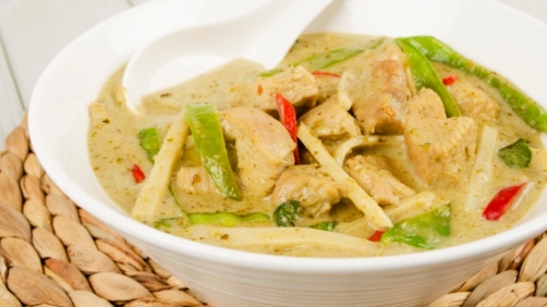 Hühnersuppe mit Kokos