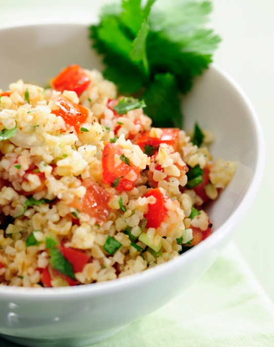 Couscous Salat Mit Grünem Spargel Tomaten Und Feta — Rezepte Suchen